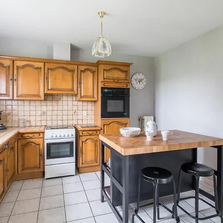 Holiday home Gite Nebouzat, 4 Pieces, 6 Personnes - Fr-1-630-278