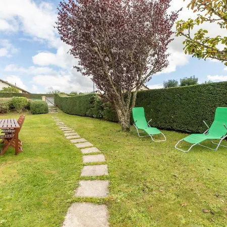 Gite Nebouzat, 4 Pieces, 6 Personnes - Fr-1-630-278 Holiday home