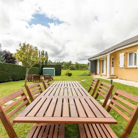 Gite Nebouzat, 4 Pieces, 6 Personnes - Fr-1-630-278 Holiday home